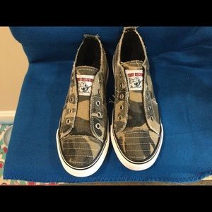 True Religion Korey Camo Sneakers, Wmns  US 7 & 8